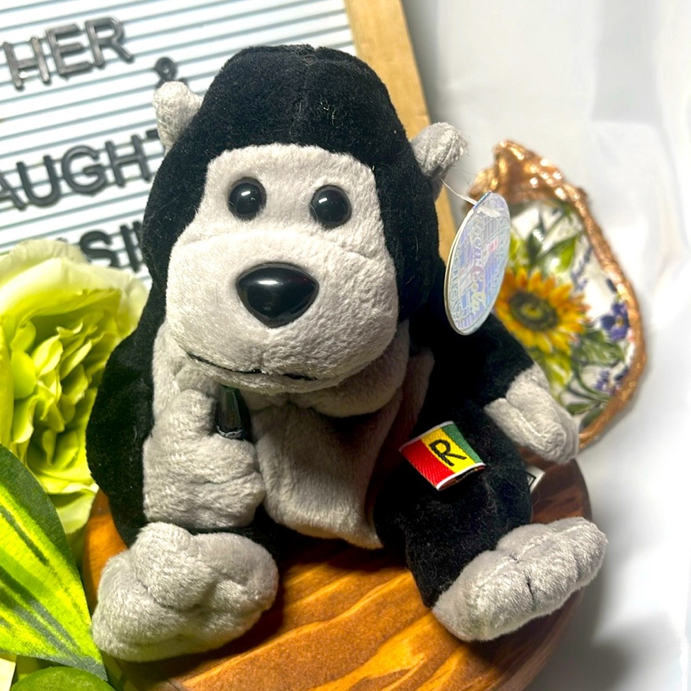 1999 Coca-Cola Bean Bag Plush Rilly Rwanda Gorilla International Collection Toy